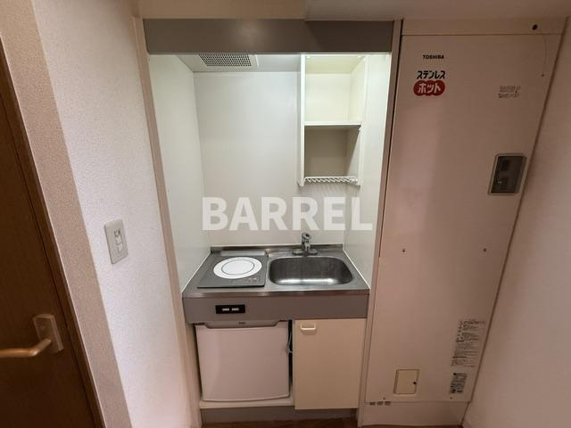 ラフィーネ川西のキッチン