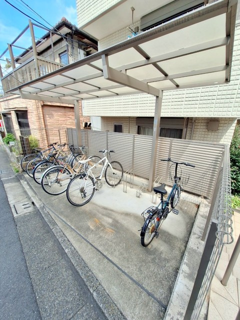 アヴニール仙台坂のその他共用部分|駐輪場