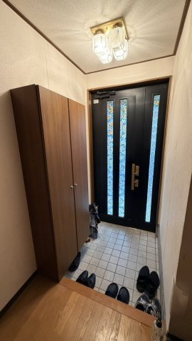 鶴見区放出東３丁目中古戸建の玄関