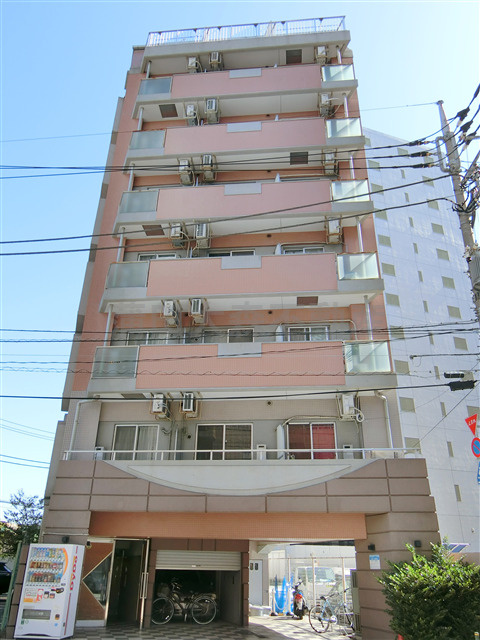 メインステージ蒲田の外観|1997年3月築　RC鉄筋コンクリート造地上9階建て総戸数30戸の分賃貸マンション
東京都大田区蒲田5丁目　京浜東北線蒲田駅近、京急本線京急蒲田駅も徒歩圏内