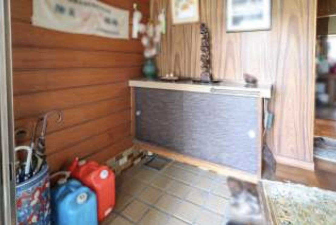 『R117』大江町左沢字前田　売り住宅の玄関