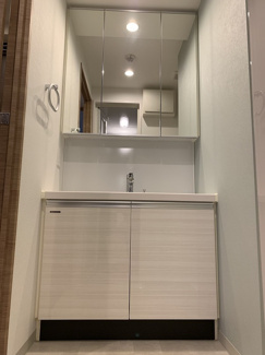【独立洗面台】 | LOC'S YOKOHAMA BAYSIDE