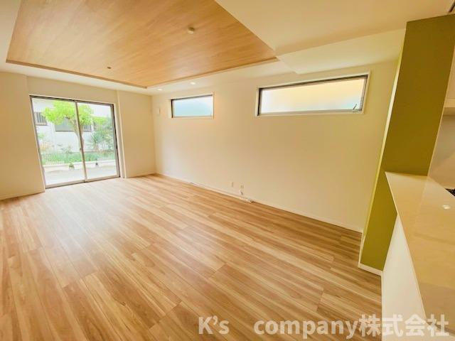 ◎茅ヶ崎市甘沼　新築戸建　3号棟の居間・リビング|同施工例◇