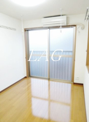 【居間・リビング】 | マンション明石 | 洋室のお部屋です。