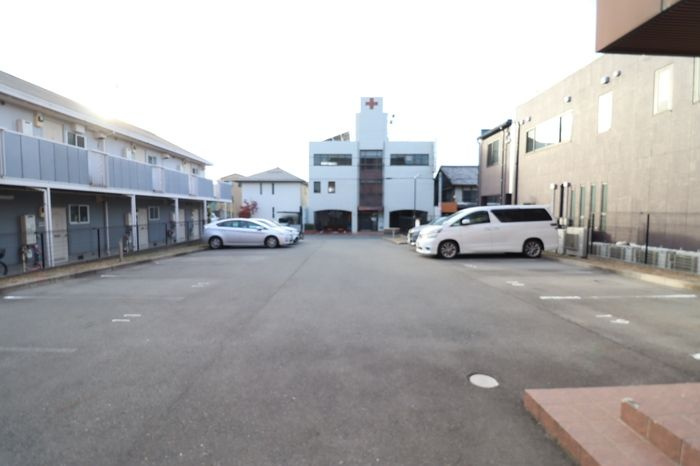 セントラルハイツ名古屋の駐車場