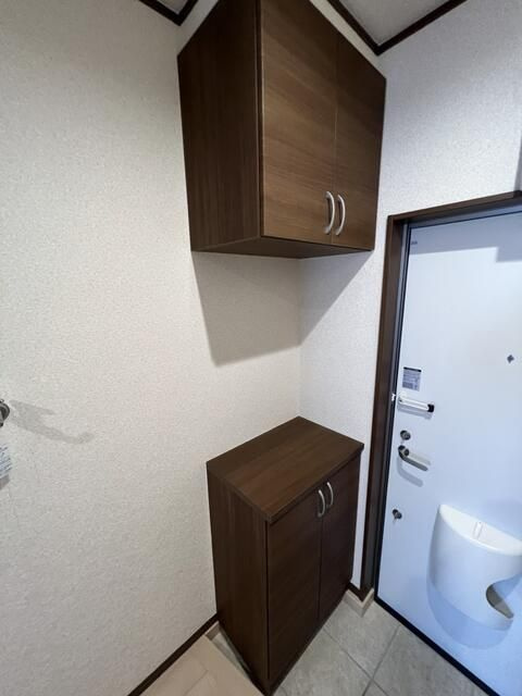 ＮＫ　ｈｏｕｓｅの玄関|収納もある玄関です