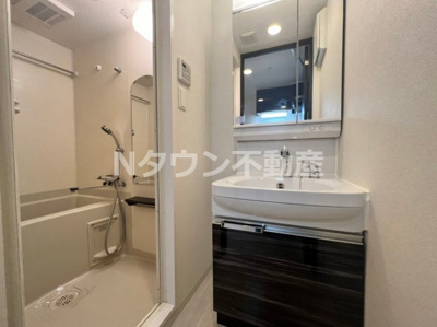 【洗面所】 | プレサンス大須観音ディオ | 忙しい朝には欠かせない洗面所です