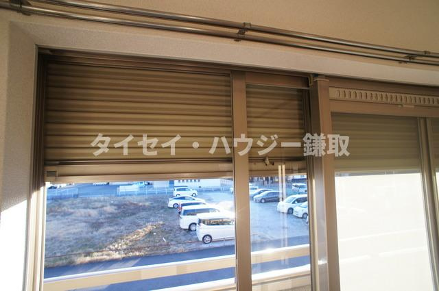 メゾン・ピエール・プルミエの設備|防犯シャッターあり！