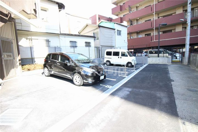 【駐車場】 | セオリー大阪ルチア