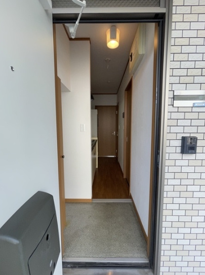 YOUの玄関