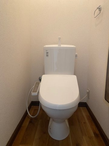コーポサンフルのトイレ