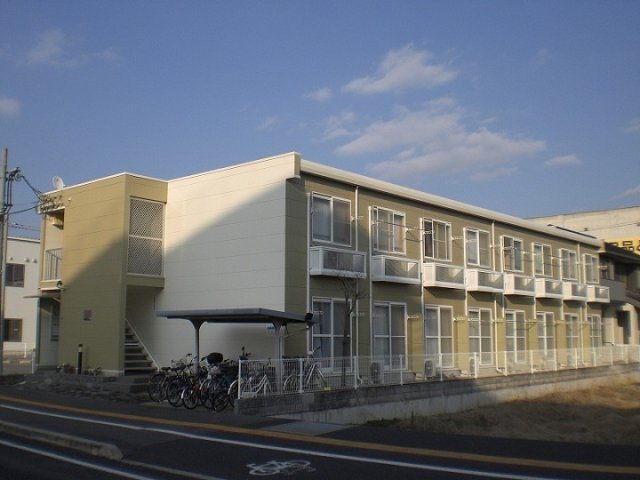 【外観】 | レオパレス鴨川 | ※写真と現状が異なる場合は現状を優先