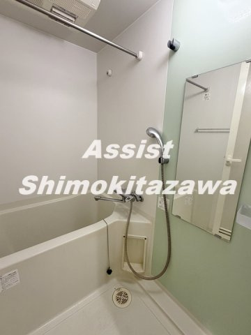 アドラステア の浴室