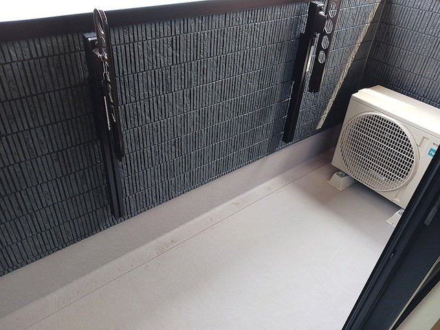 【バルコニー】