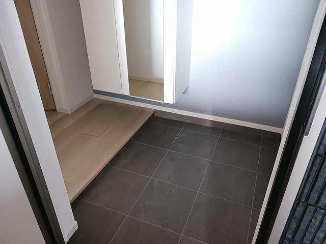 【玄関】