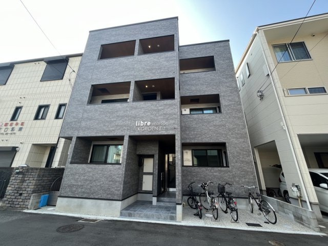リブレメゾン香櫨園エストのエントランス