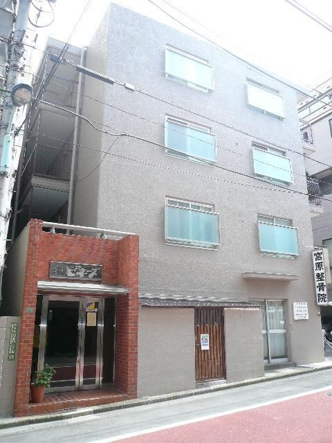 小石川コーポビアネーズの外観