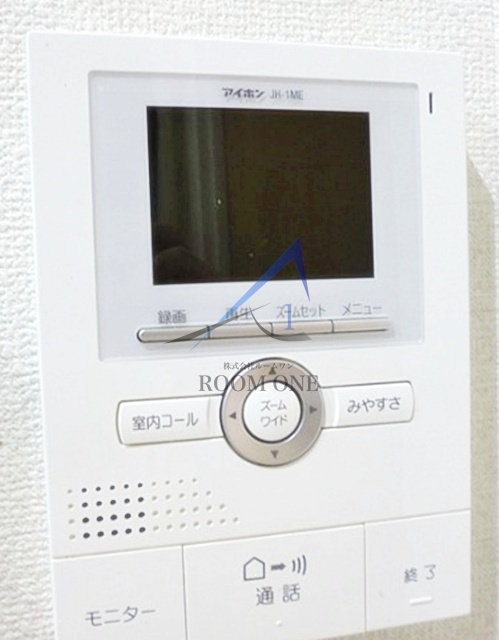 AZEST-RENT羽田12のセキュリティ|モニター付きインターホンです。
