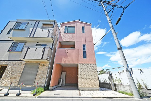 摂津市鳥飼西4丁目中古一戸建て│4LDK+駐車2台可