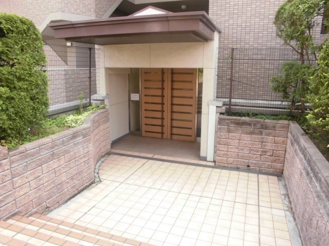 ザ・ウィンベル仙台堀公園サニーウイングのエントランス