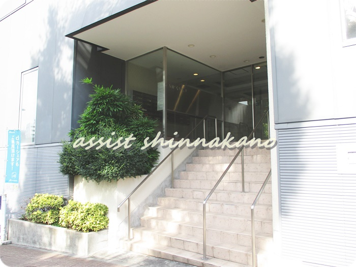 マンションVIP中野坂上のエントランス