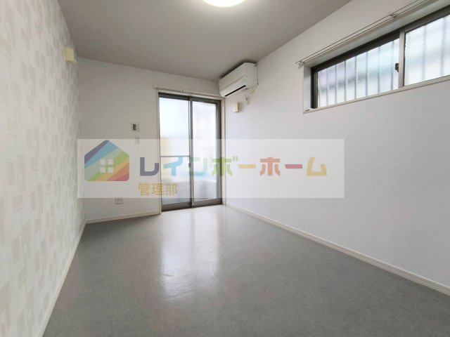 BestStage上福岡3丁目の居間・リビング|居住中またはリフォーム中のため、別部屋参考画像となります。※現況と相違の場合有り。