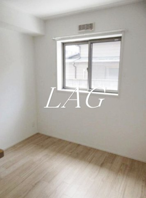 【居間・リビング】 | レジーナ川崎 | 洋室のお部屋です。