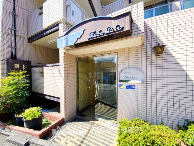日神パレス立川の外観