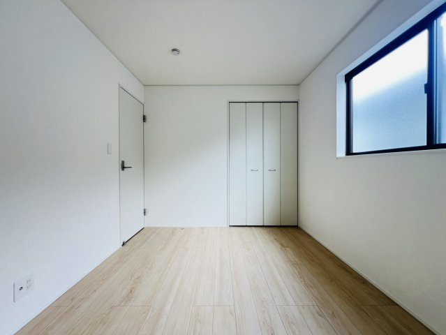 碧南市日進町2丁目103番3の一部『仲介手数料無料』新築一戸建て・建売の洋室
