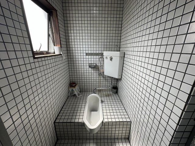 店舗付き住宅　北一色2丁目のトイレ