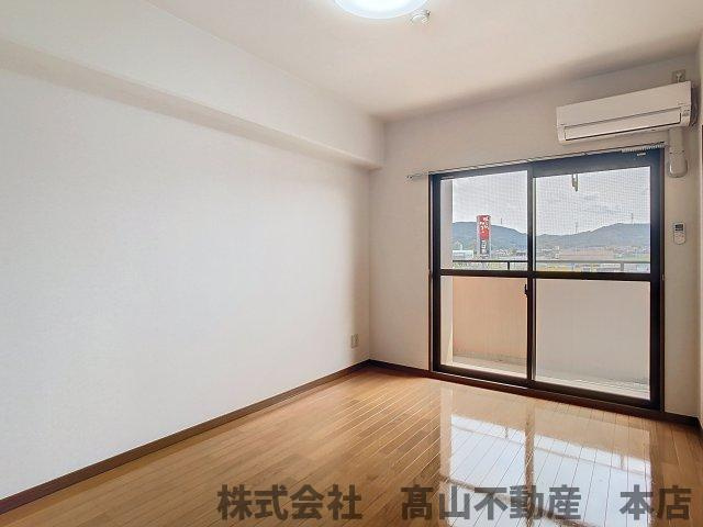 宗像市石丸１丁目の賃貸マンションの洋室