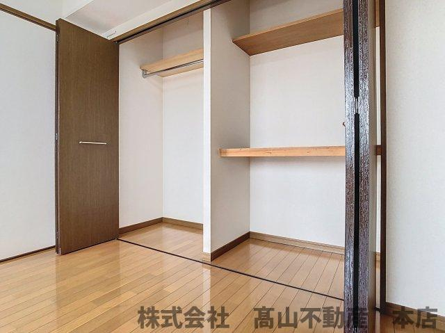 宗像市石丸１丁目の賃貸マンションの収納