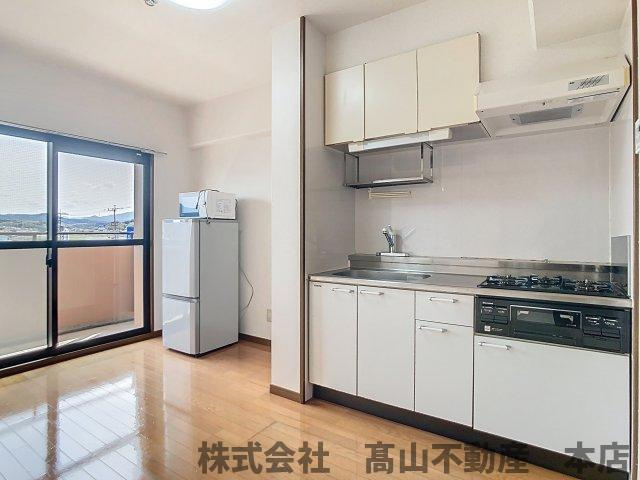 宗像市石丸１丁目の賃貸マンションのキッチン