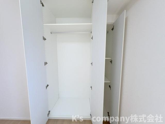 茅ヶ崎市汐見台　リストレジデンス茅ヶ崎海岸の収納|洋室5帖の収納スペース◇