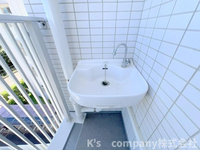 茅ヶ崎市汐見台　リストレジデンス茅ヶ崎海岸のその他|バルコニーに隣接している外水栓☆