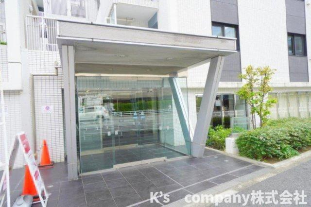 茅ヶ崎市汐見台　リストレジデンス茅ヶ崎海岸のエントランス|エントランス周辺スペース◇