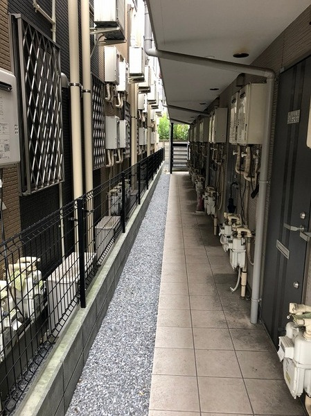 サークルハウス浮間弐番館のエントランス
