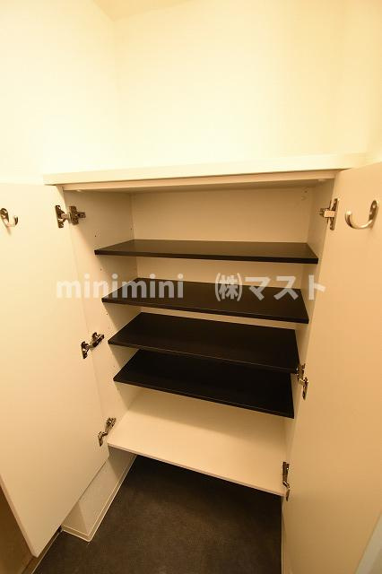 セレニテ堺筋本町リアンの玄関
