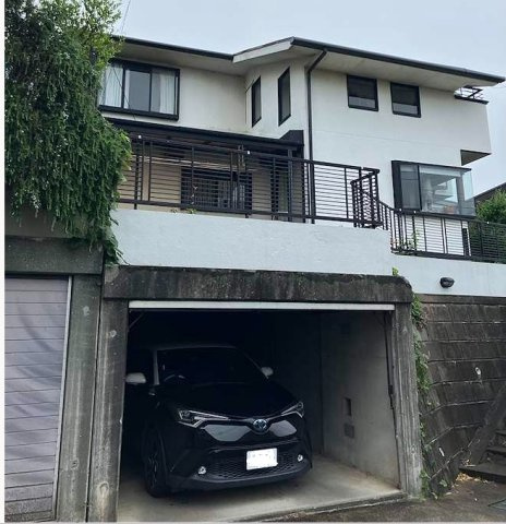 厚木市長谷戸建の駐車場