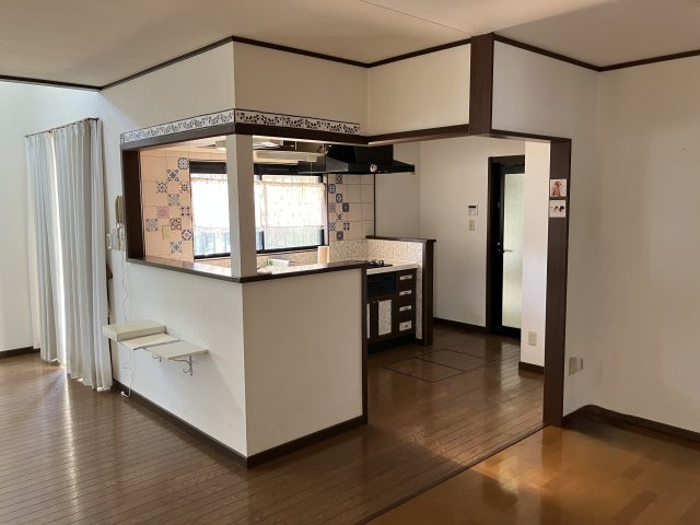 厚木市長谷戸建のキッチン