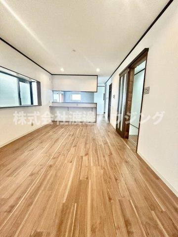門真市岸和田3丁目一戸建の居間・リビング