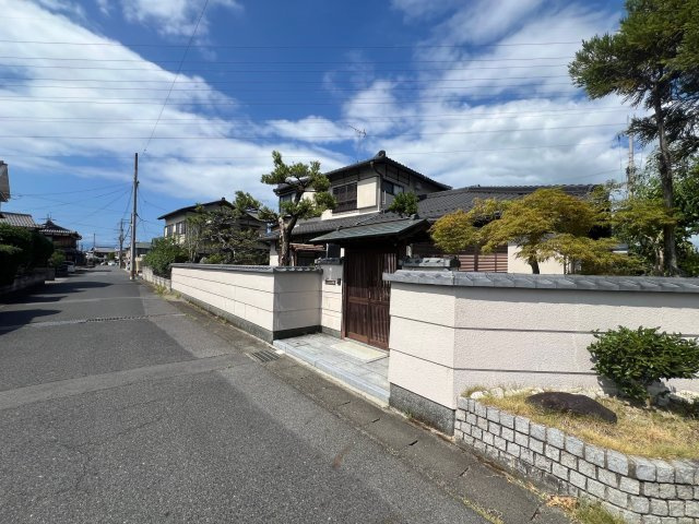 【前面道路含む現地写真】の画像
