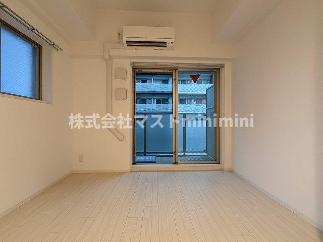 大阪市西区江戸堀３丁目の賃貸マンションの居間・リビング