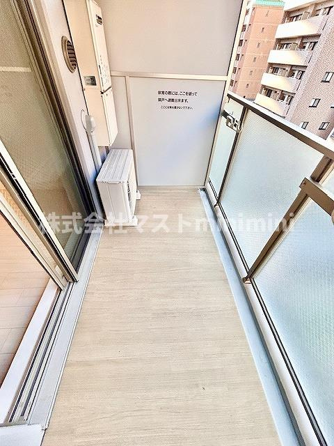 大阪市西区江戸堀３丁目の賃貸マンションのバルコニー