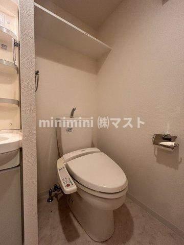 大阪市西区江戸堀１丁目の賃貸マンションのトイレ