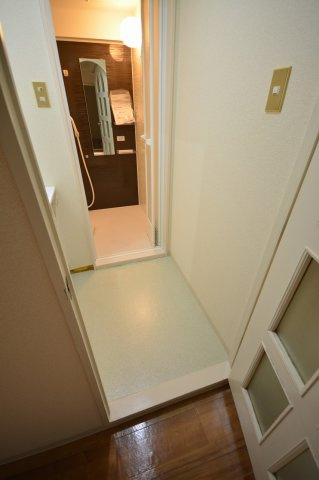 大阪市西区南堀江２丁目の賃貸マンションの玄関