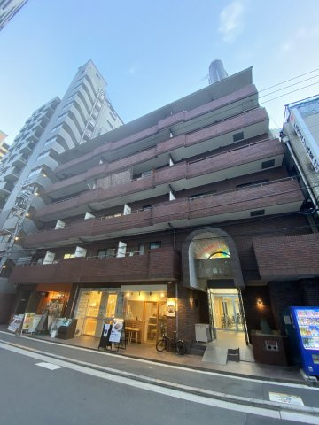 大阪市西区南堀江２丁目の賃貸マンションの外観