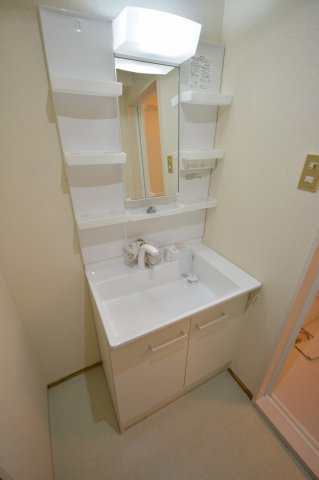 大阪市西区南堀江２丁目の賃貸マンションの洗面所