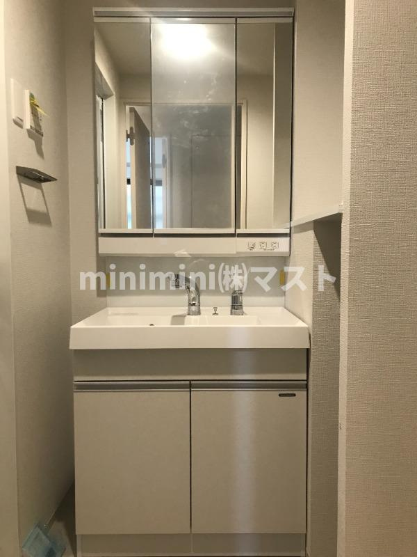 大阪市西区立売堀３丁目の賃貸マンションの洗面所