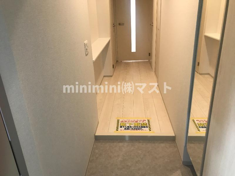 大阪市西区立売堀３丁目の賃貸マンションの玄関